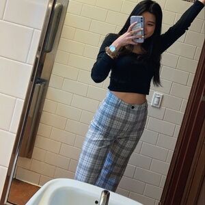 Aritzia Wilfred Gray and Cream Lined Garment